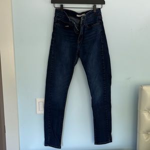 Levi’s Slimming Skinny Jeans